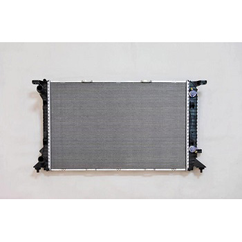 Auto Plastic Aluminum Radiator